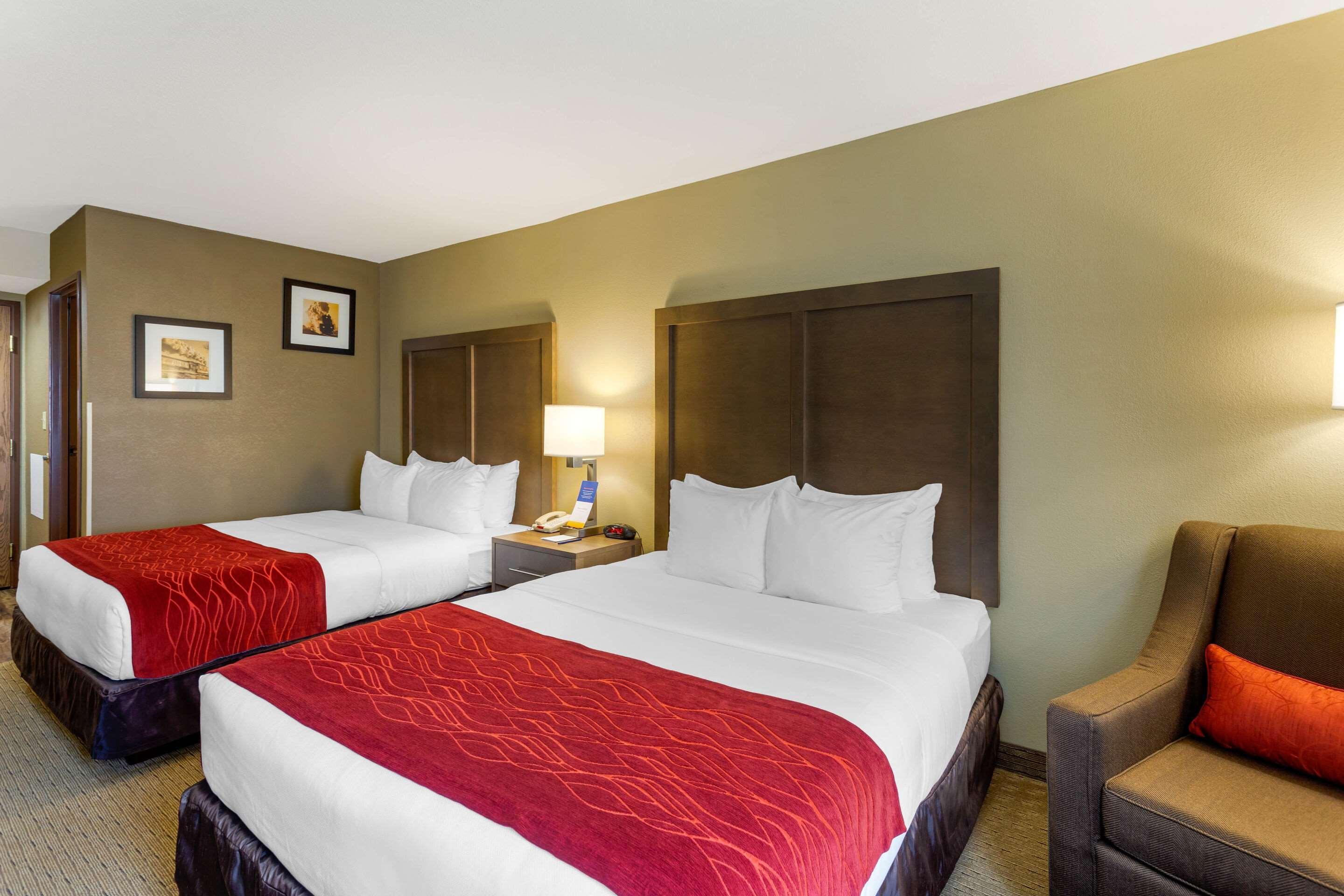 Comfort Inn Marshall Station מראה חיצוני תמונה