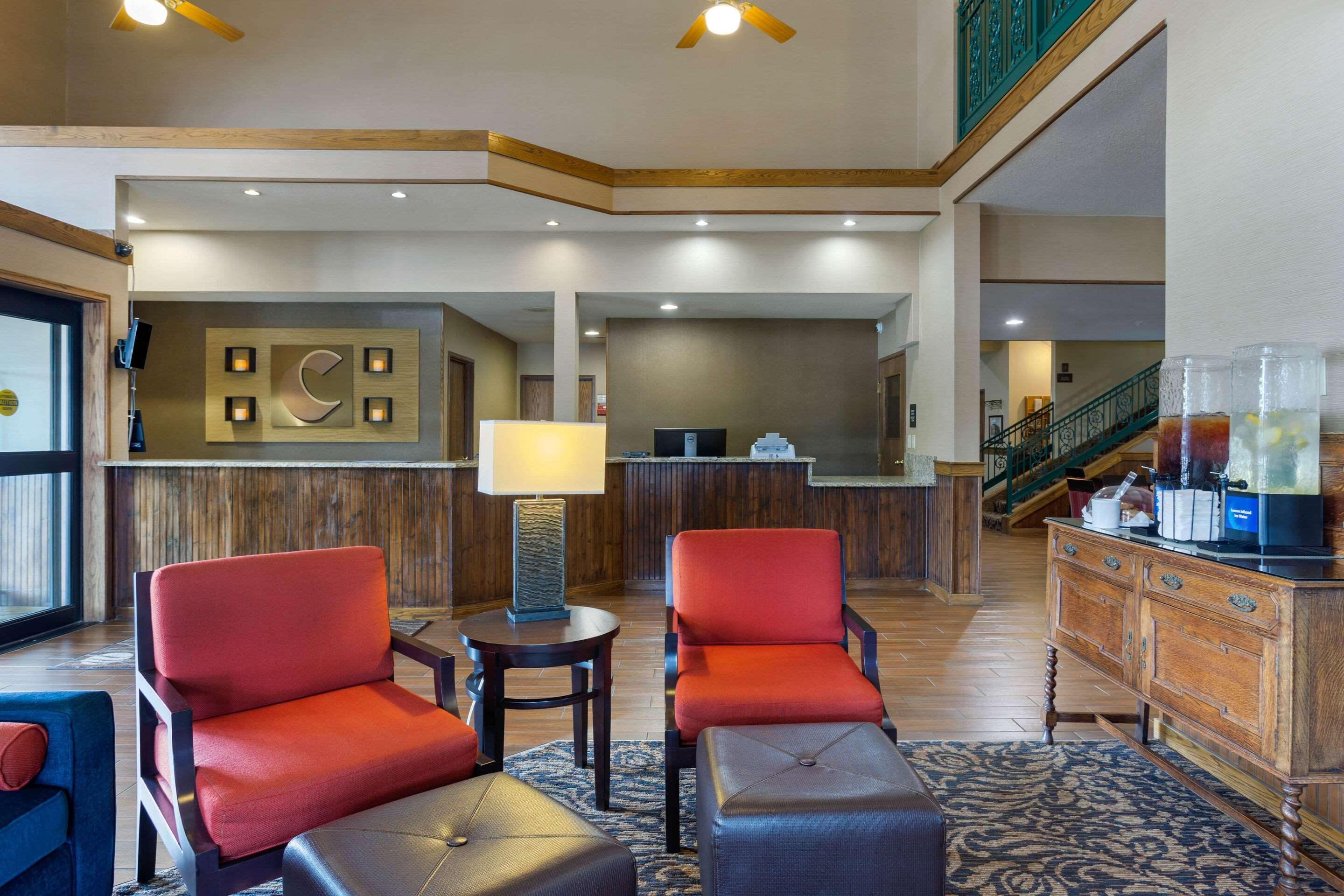 Comfort Inn Marshall Station מראה חיצוני תמונה